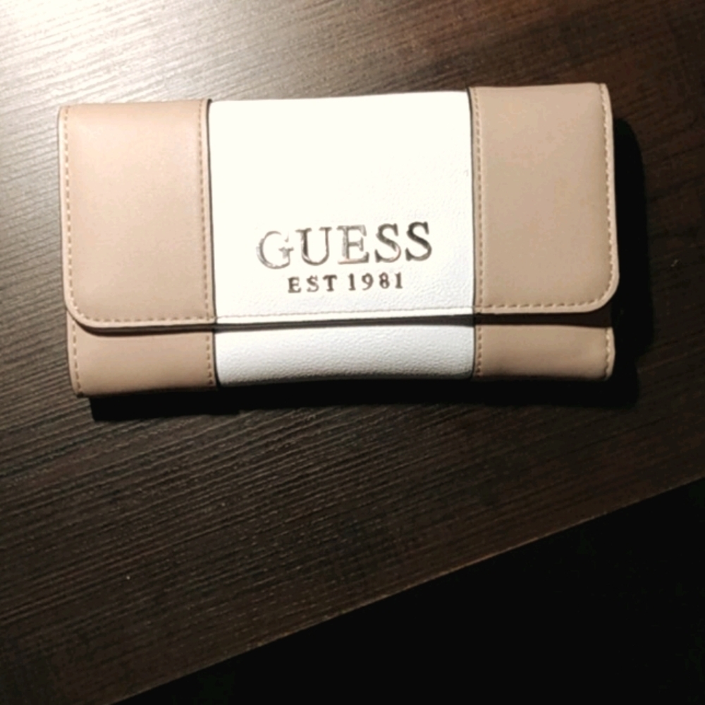 Guess wallet